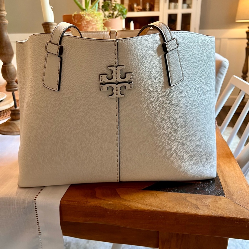 Tory Burch McGraw tote. Great shape.